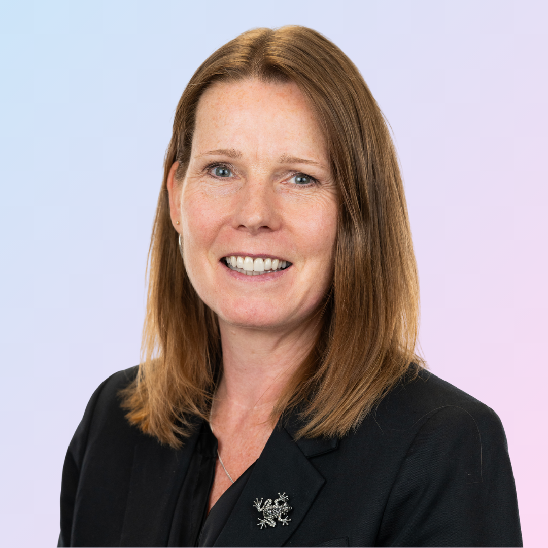 Headshot of Heather McKinnon